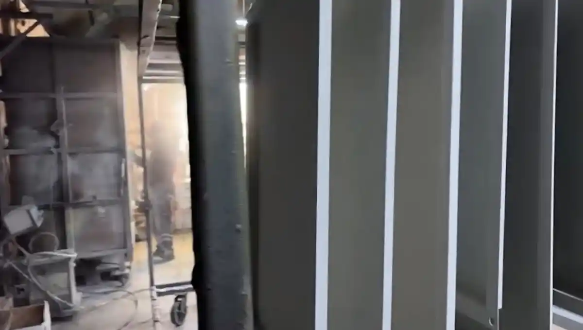 Elektrik Pano Kaplama – RAL 7035 Pütürlü 6 Artes Mühendislik elektrik panoları, RAL 7035 pütürlü kaplama ile 1 günde teslim edildi.