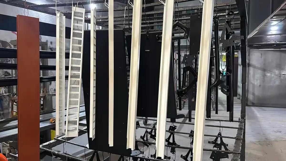 İzmit Mobilya Aksesuarları Elektrostatik Toz Boya 6 Demonte Mobilya Parçaları Toz Boya — Dekorasyon Sektörü, İzmit
